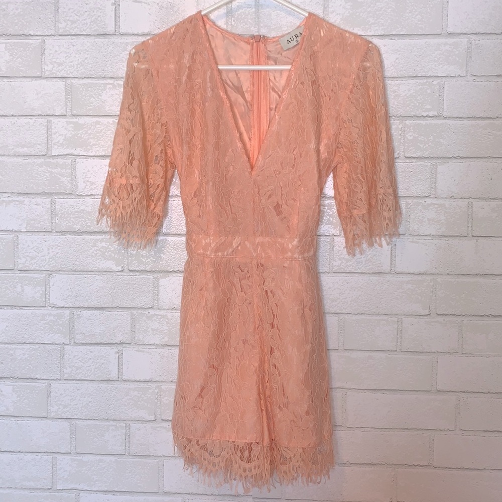 NWT Aura Peachy Pink Lace Romper - Picture 3 of 13